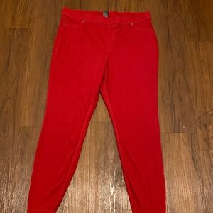 Red jeggings